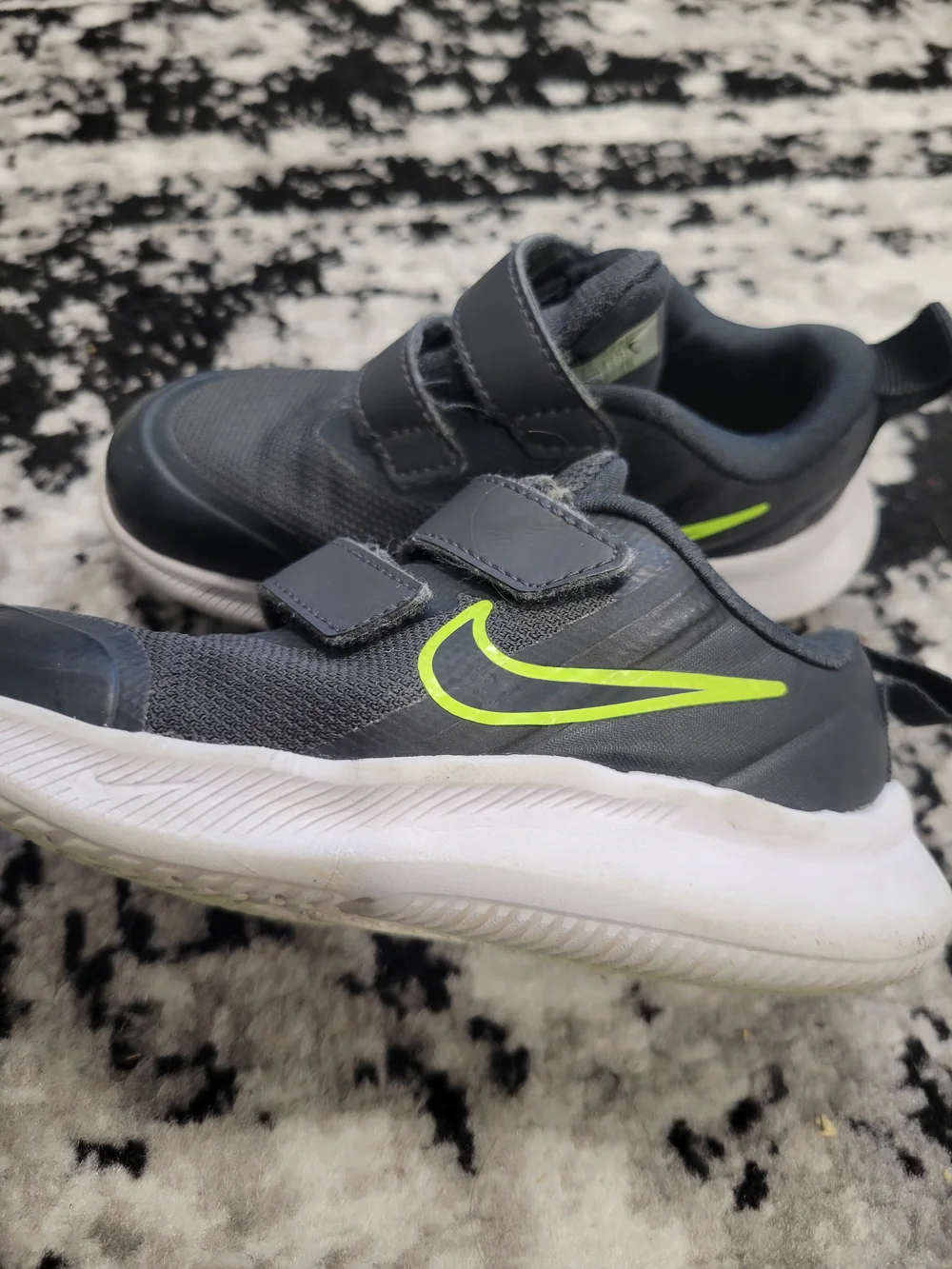 Nike Kids Gray and Neon Yellow Velcro Sneakers